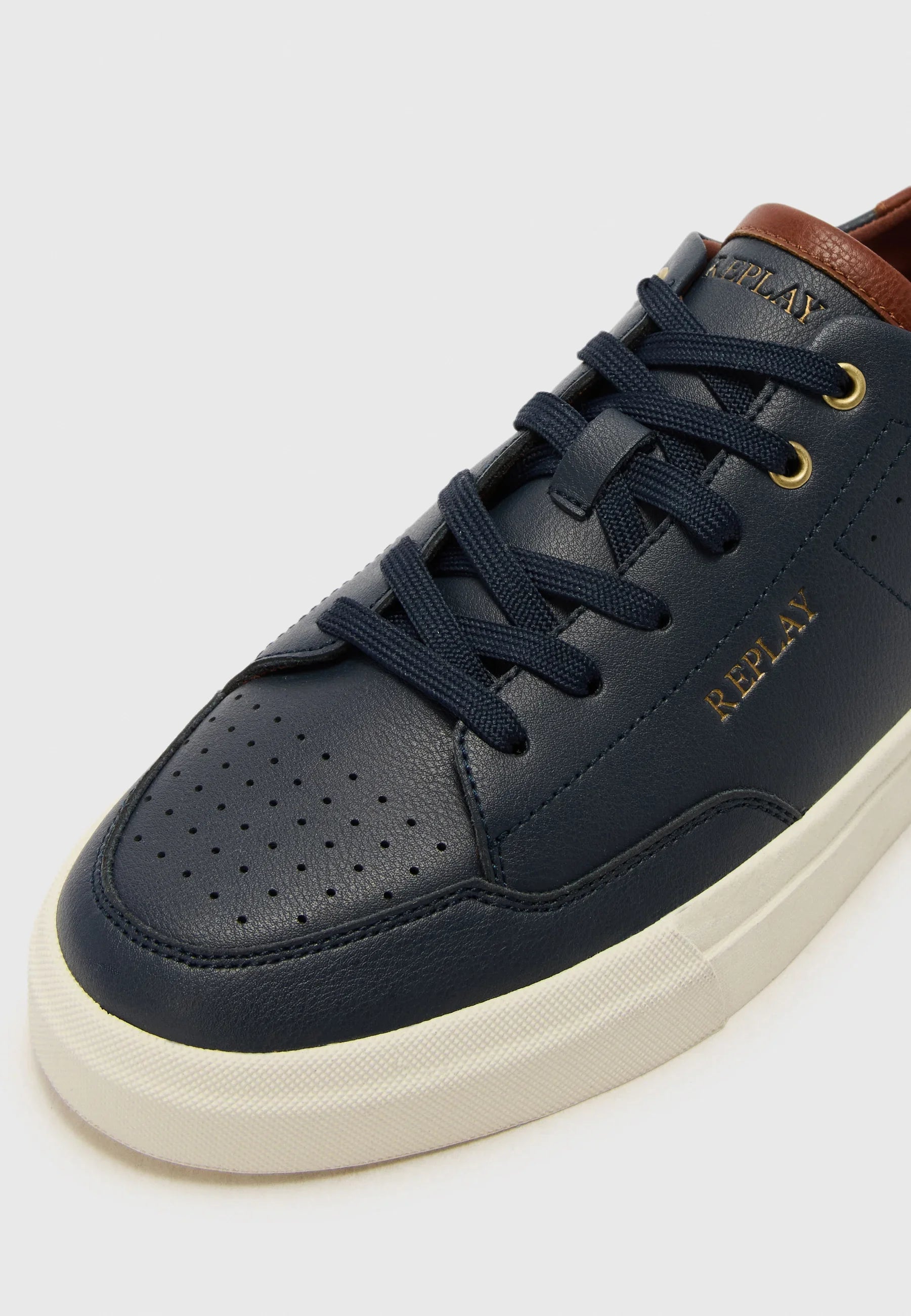 Evan Sport Sneaker*