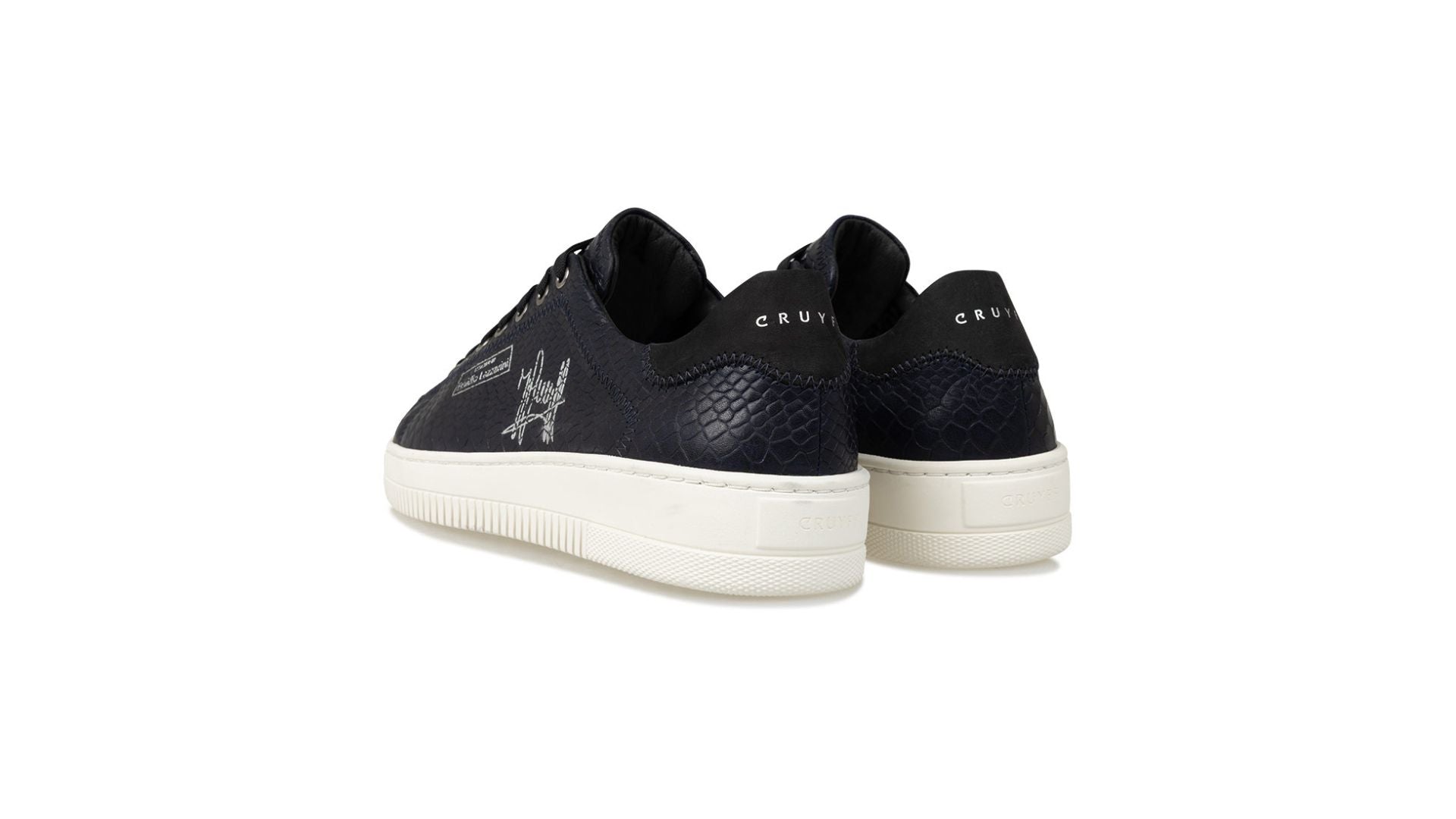Joan Sneaker*