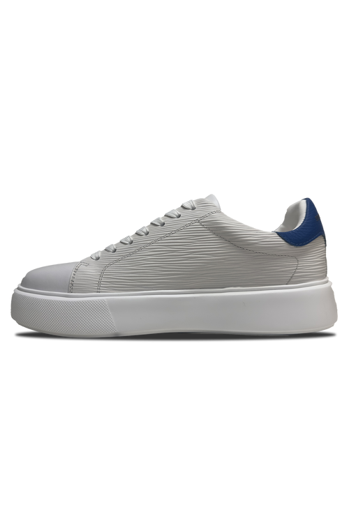 Ariaa Sneaker*
