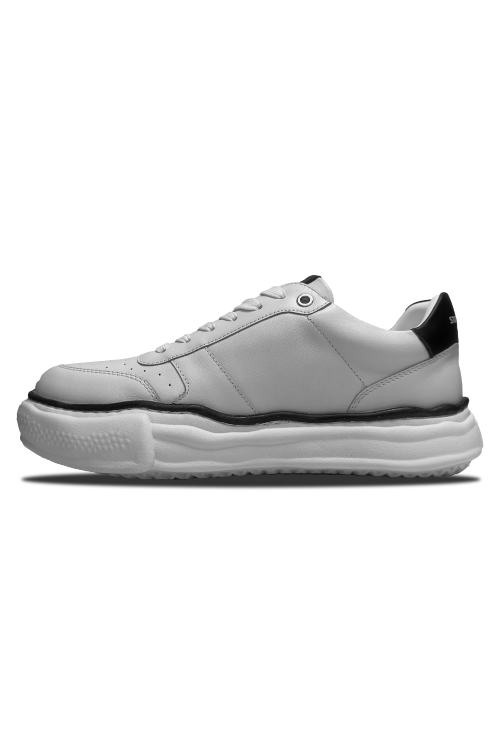 Ambre Sneaker*