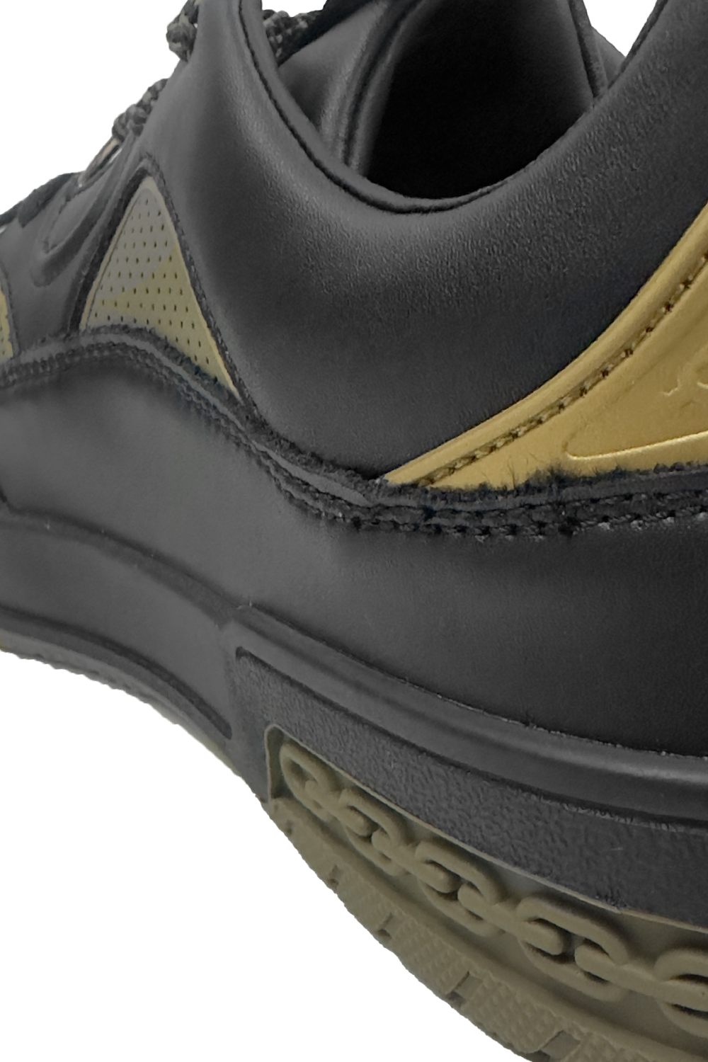 Eddie Sneaker*